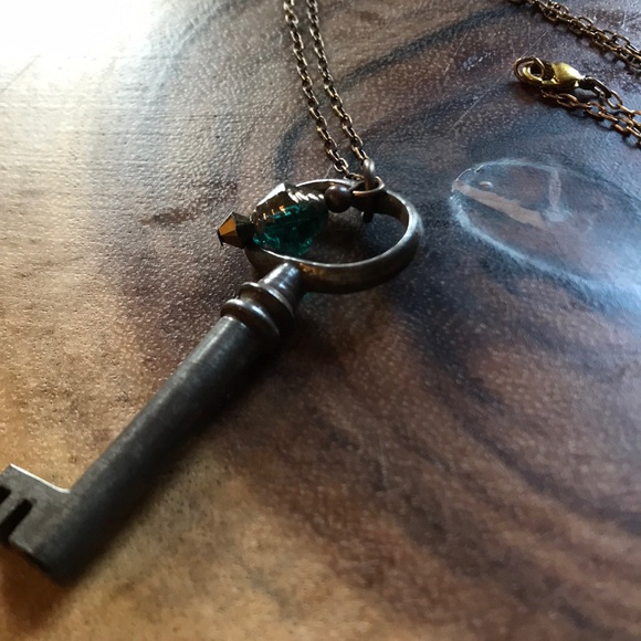 Key Necklace - Picture 3 of 4
